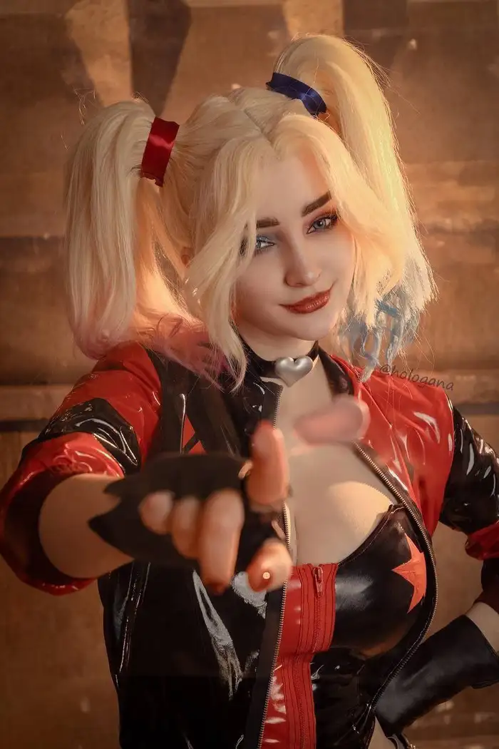 Gái xinh cosplay nhân vật anime chất chơi. 