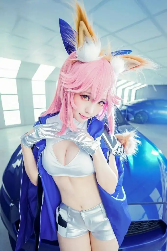 Gái xinh cosplay nhân vật anime sống động. 