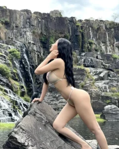 Pong Kyubi sexy cực nứng