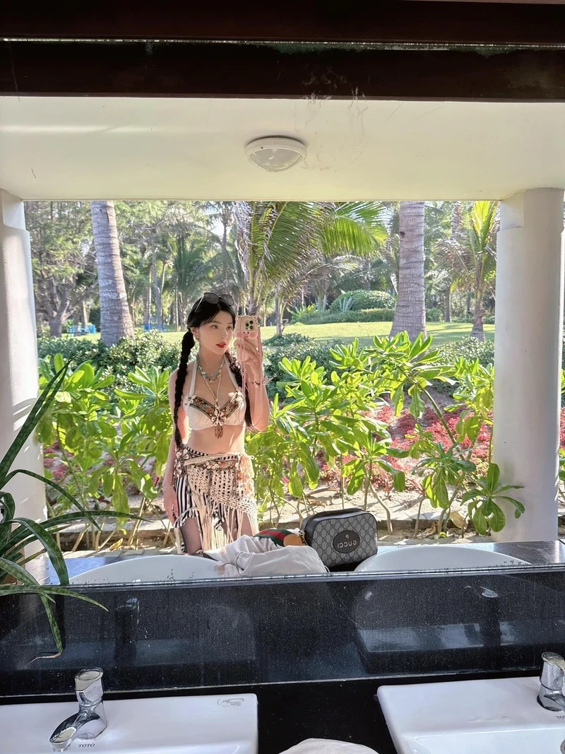 Ảnh DJ Linh Hana nóng bỏng mê hoặc