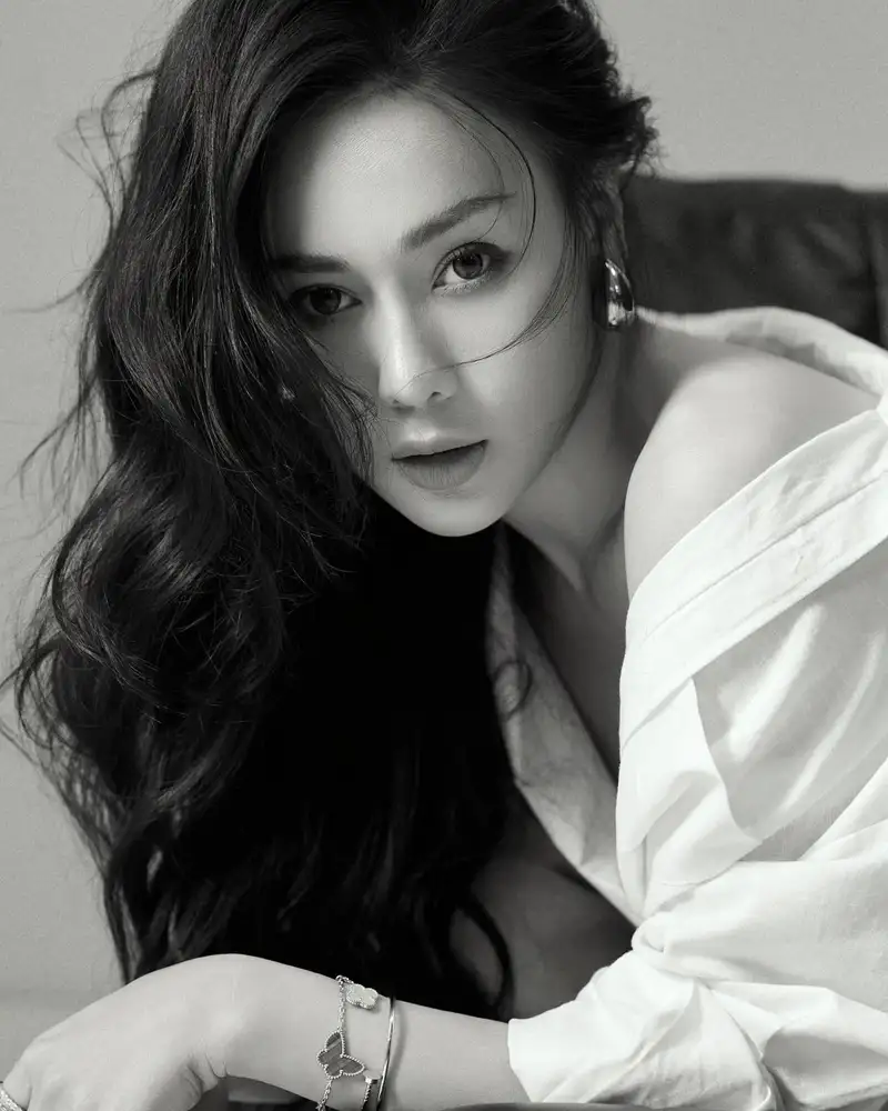 Phương Oanh quyến rũ sexy