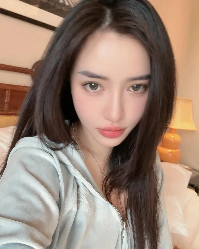 bích phương sexy với phong cách gợi cảm cùng gương mặt cực xinh