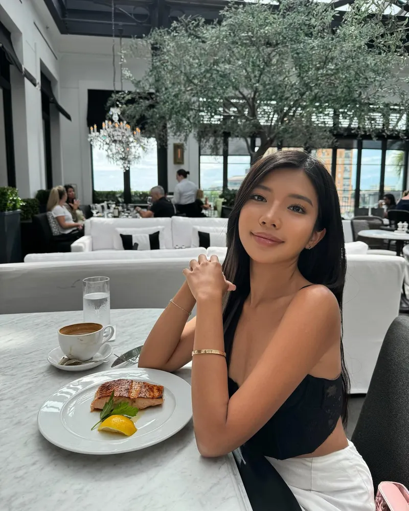 Haley OnlyFans phong cách quyến rũ