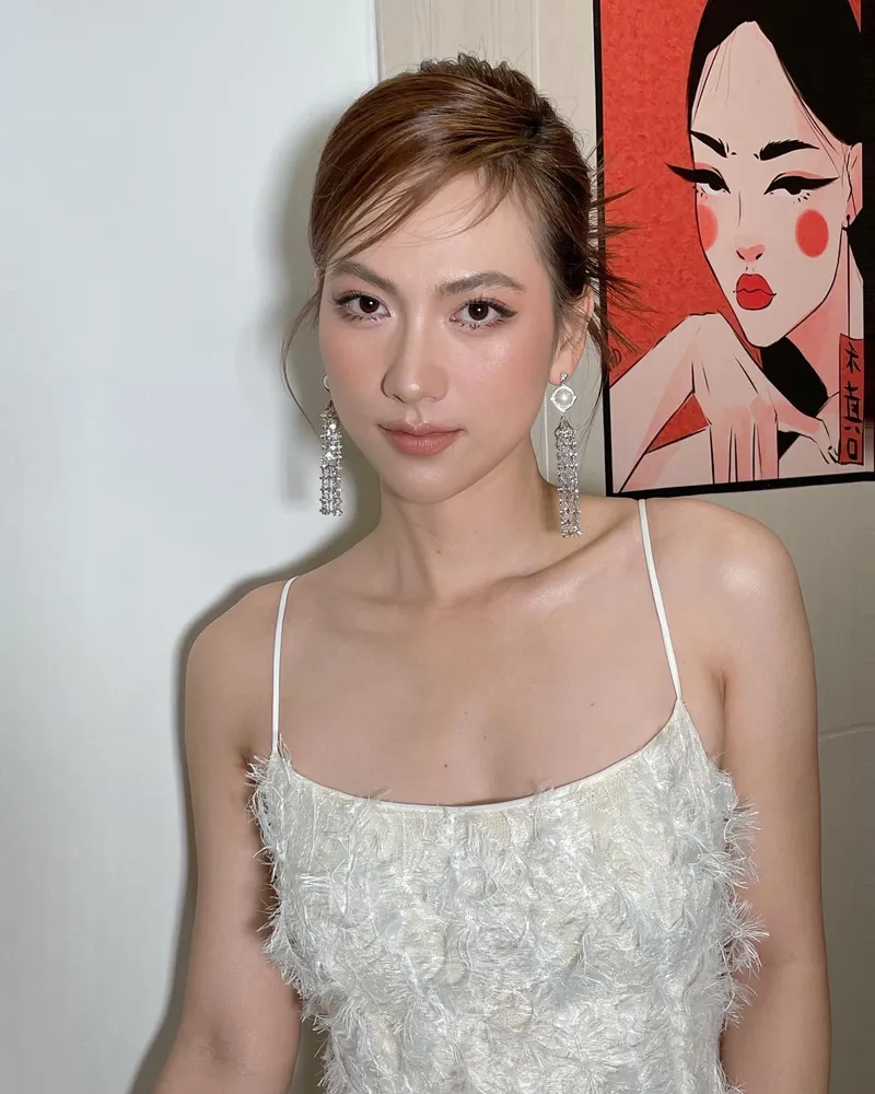 Phương Anh Đào sexy cuốn hút trong từng khung hình