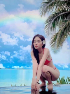 Vẻ đẹp Lê Phương Anh sexy làm mê mẩn fan