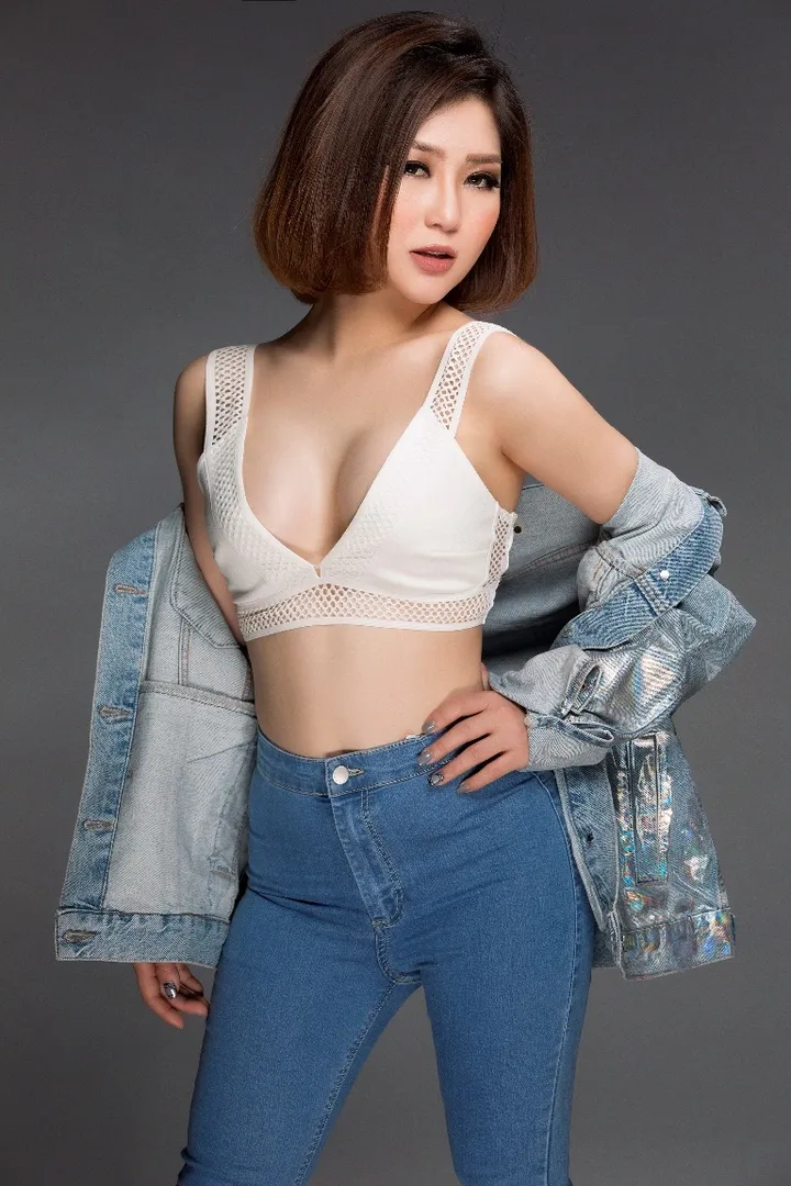 ảnh Hương Tràm sexy mới nhất