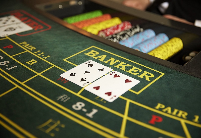 game bài cào và Baccarat tại BJ88