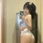 Hình gái mông to sexy cởi đồ nóng bỏng
