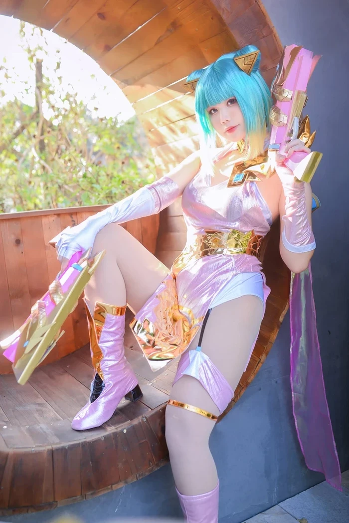 Ảnh gái xinh cosplay Liên Quân Mobile quyến rũ duyên dáng