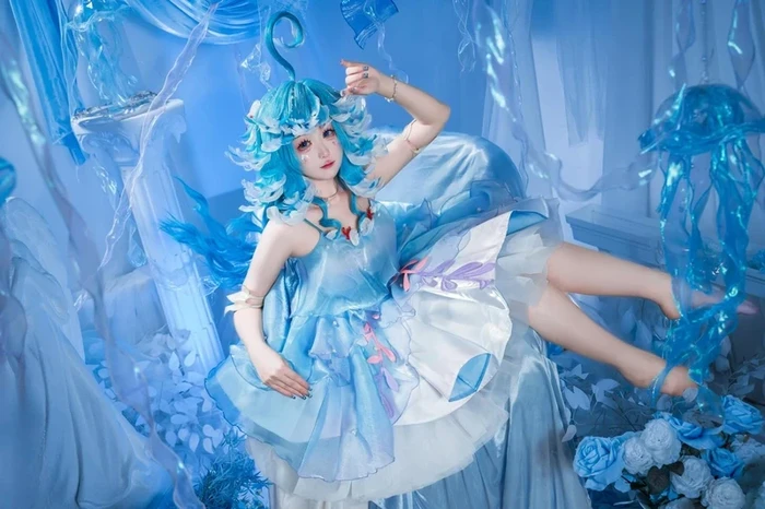 Gái xinh cosplay Liên Quân Mobile dịu dàng mê hoặc