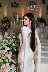 Hình nude Lilly Luta show hàng cực phẩm