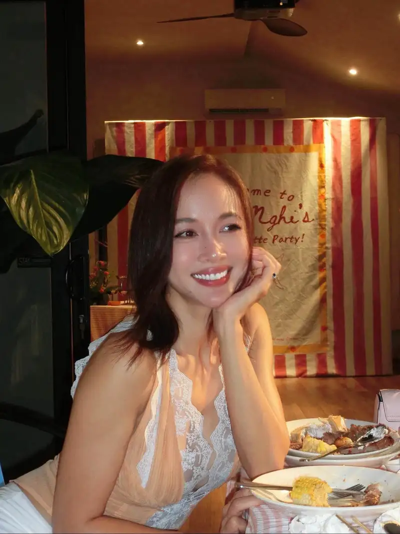 ảnh nude đẹp Vũ Ngọc Anh