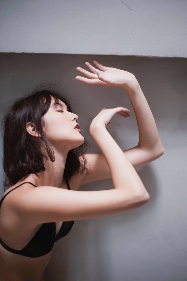 ảnh nude hải tú dịu dàng tinh tế