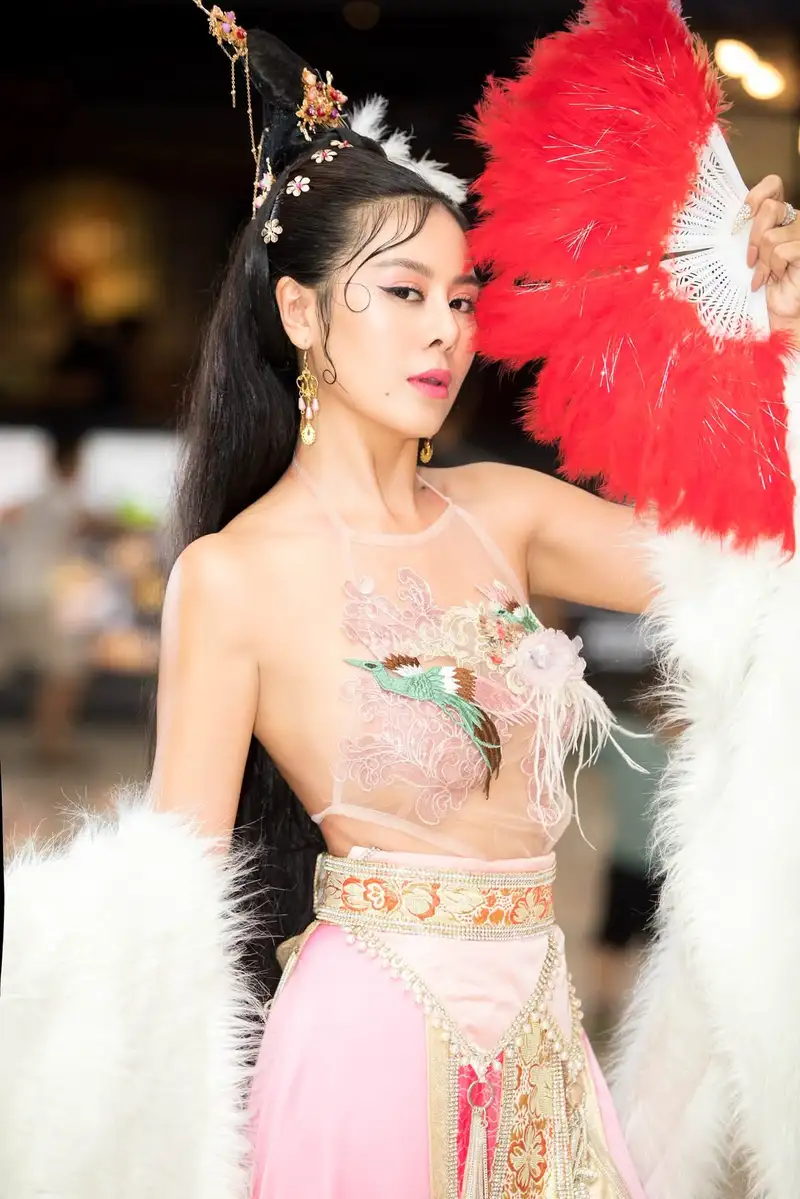 nude Nam Thư ảnh đẹp nóng không che