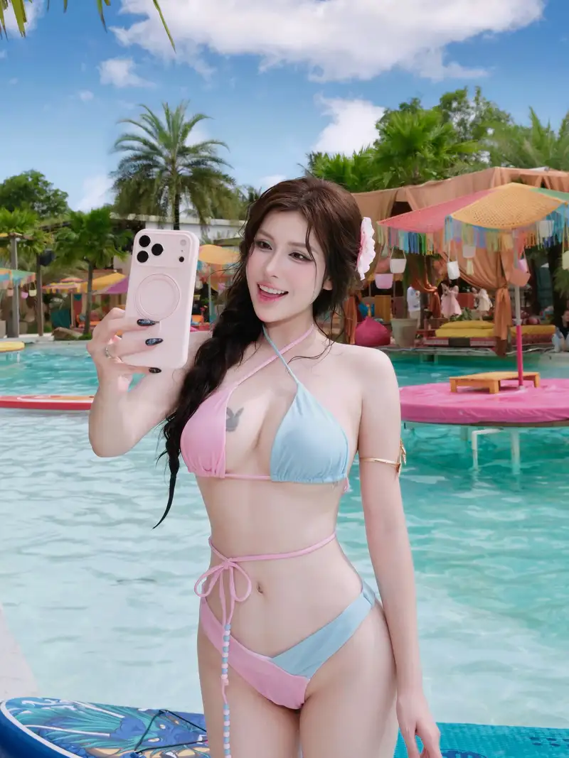 Bảo Trân Pinky bikini ảnh đẹp gợi cảm
