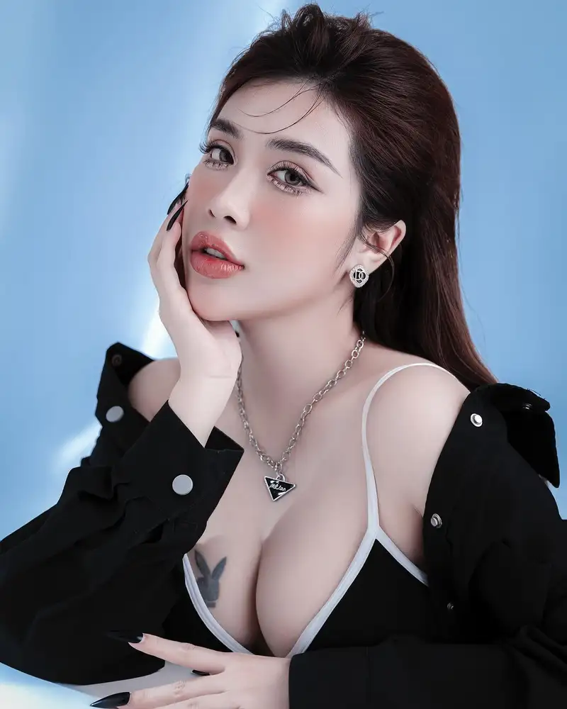 ảnh Pinky bikini Bảo Trân quyến rũ nóng