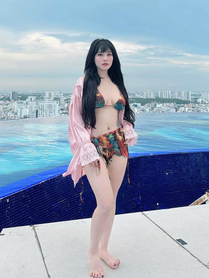 Ảnh sex Linh Miu bán nude