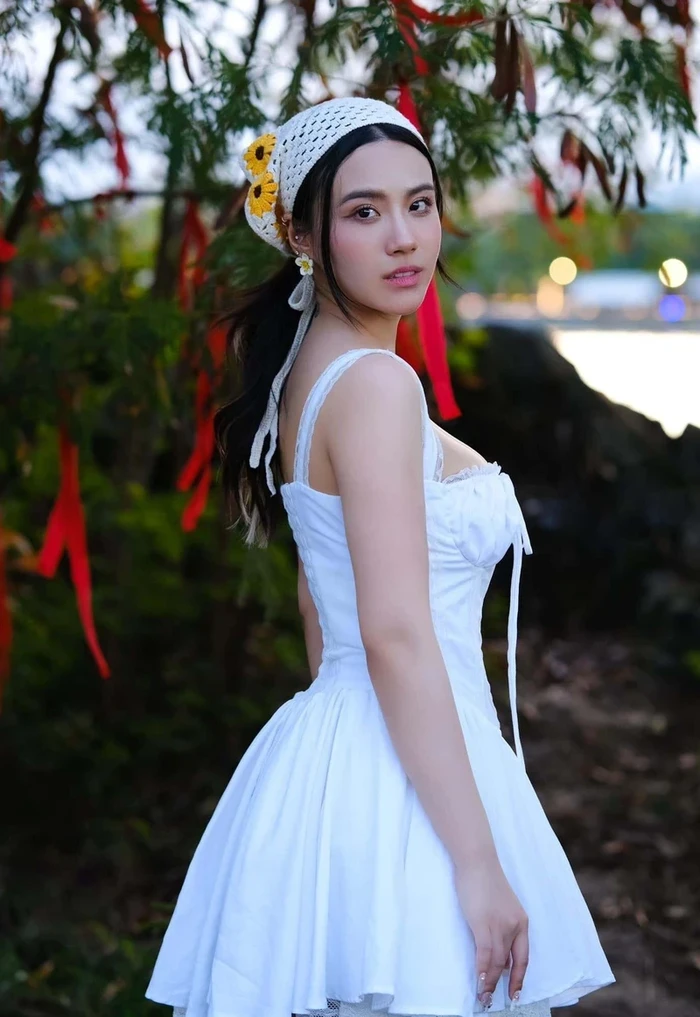 Ảnh sex Linh Miu cởi đồ lộ ngực khủng nóng bỏng