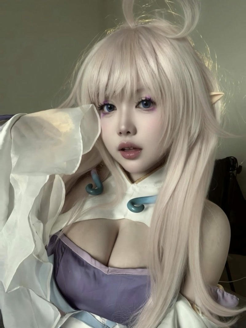 Cosplay wig tóc giả bạch kim dài xoăn nhẹ nhàng