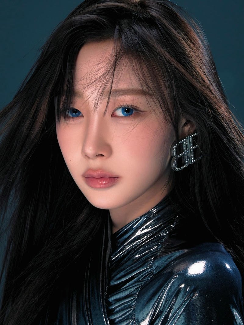 Gái hàn quốc xinh đẹp trang điểm đậm thần thái cuốn hút