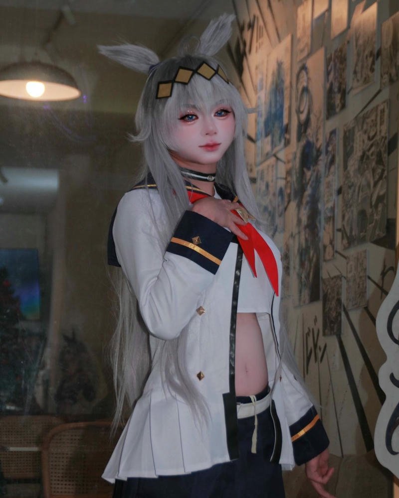 Trang phục cosplay nữ sinh tai thú tóc xám dễ thương