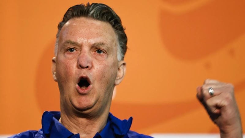 louis-van-gaal-va-dau-an-sau-dam-2