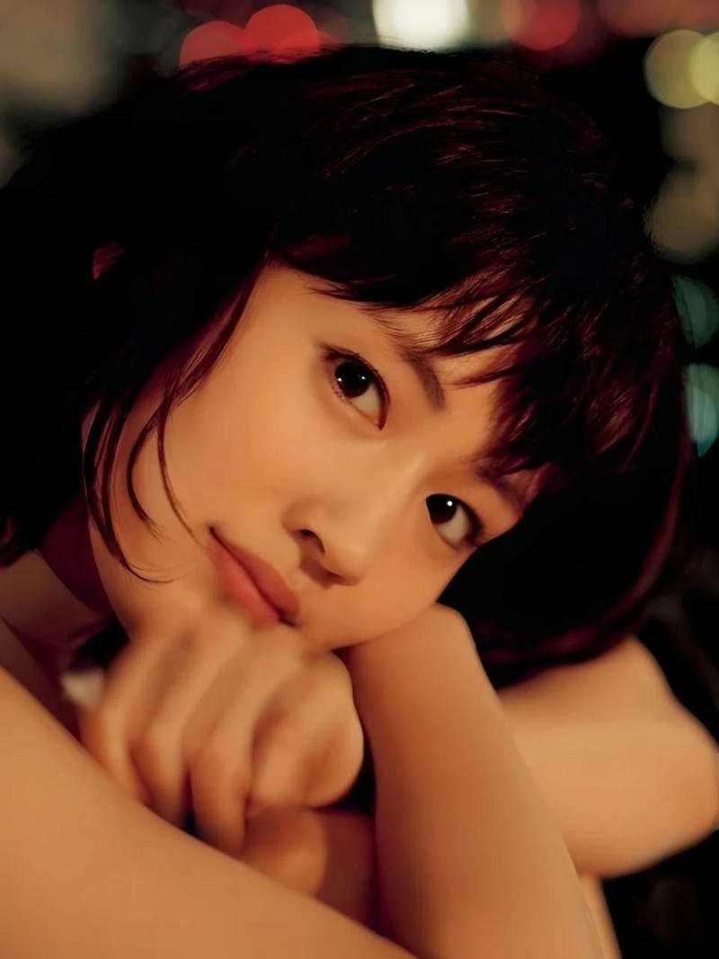 Ảnh gái Nhật cận mặt ánh mắt to tròn đẹp