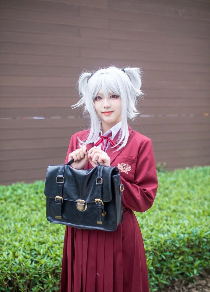 Ảnh gái xinh cosplay nhân vật anime thể hiện nét mềm nhẹ