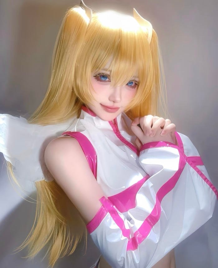 Bức hình gái xinh cosplay nhân vật anime mang vẻ đẹp trẻ