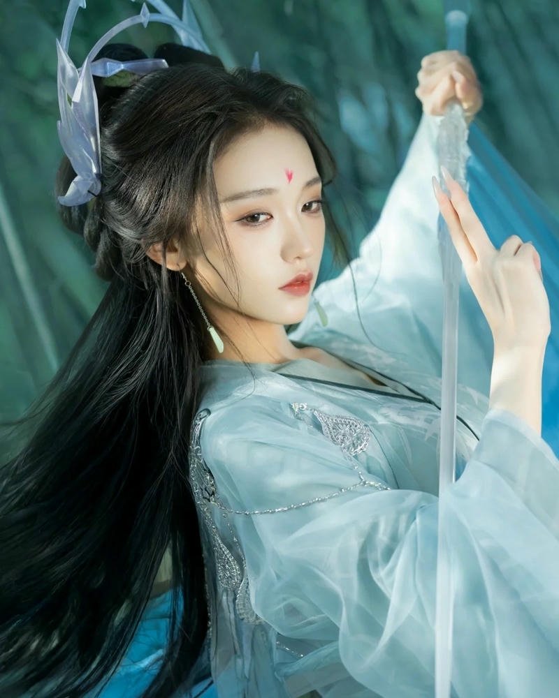 Cổ trang cosplay phong cách hoài niệm rất ấn tượng