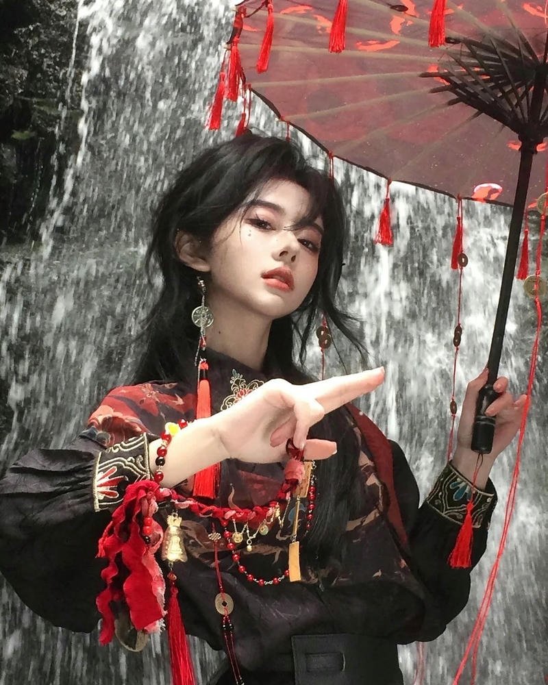 Cổ trang hóa thân trong phong cách cosplay tinh tế