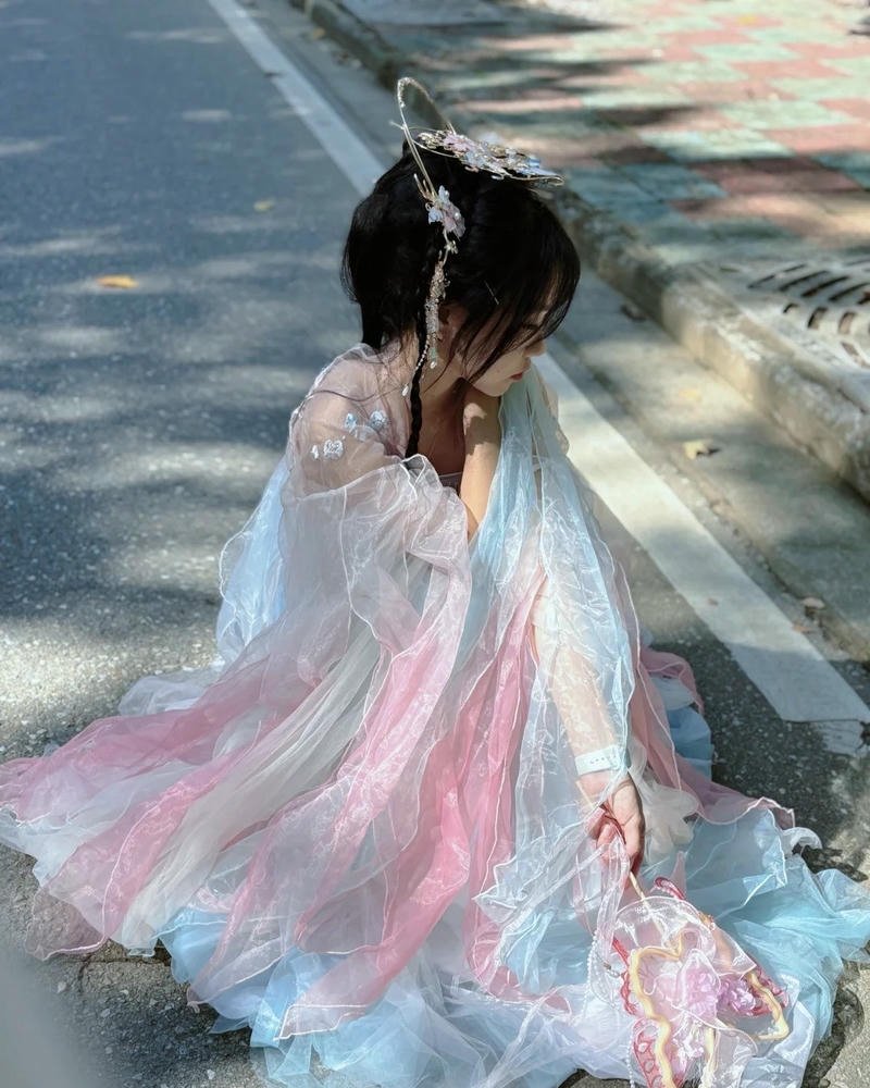 Cosplay cổ trang trang phục truyền thống rất bắt mắt