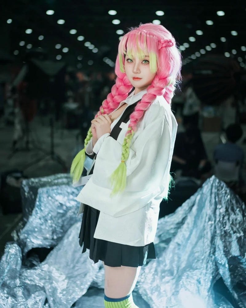 Cosplay luyến trụ phong thái tươi sáng đầy sức sống