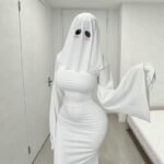 Cosplay ma nữ phong thái u buồn đầy huyền hoặc