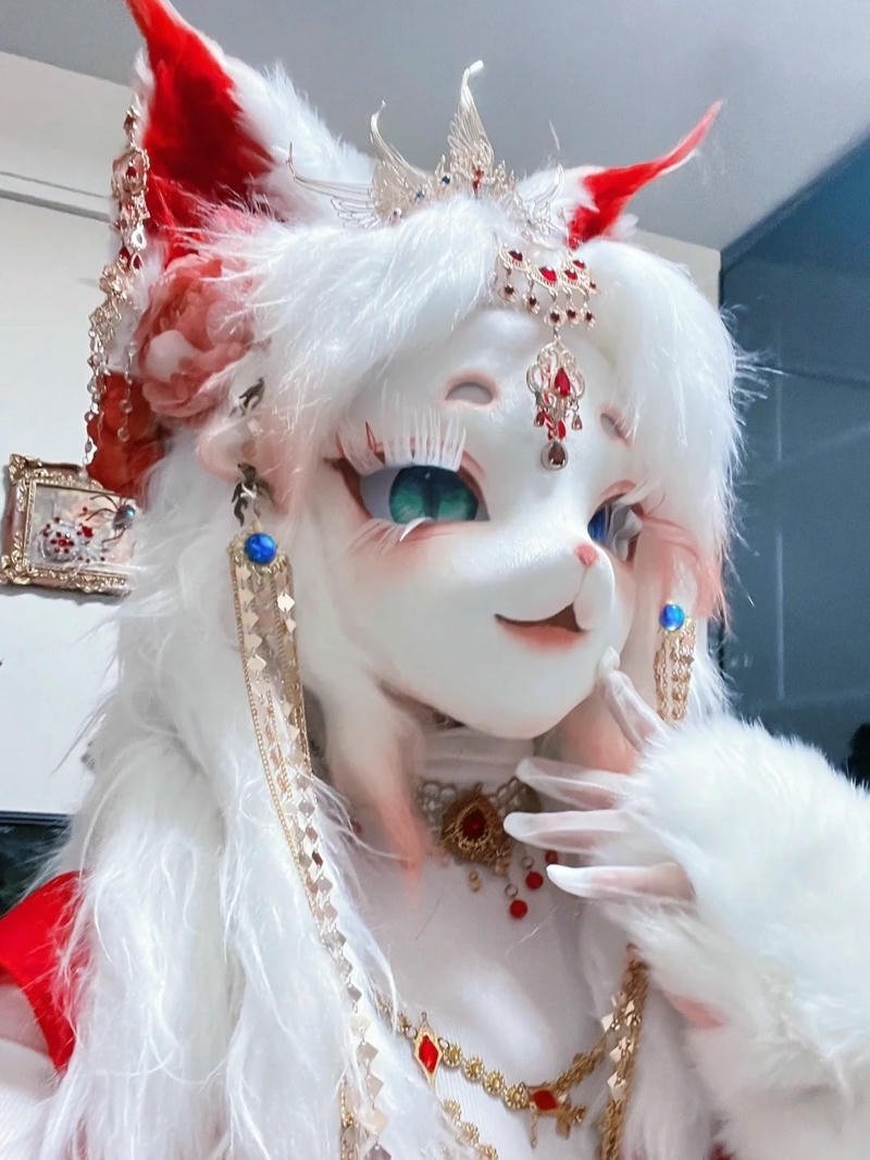 Cosplay mèo thần thái vui tươi rất ấn tượng