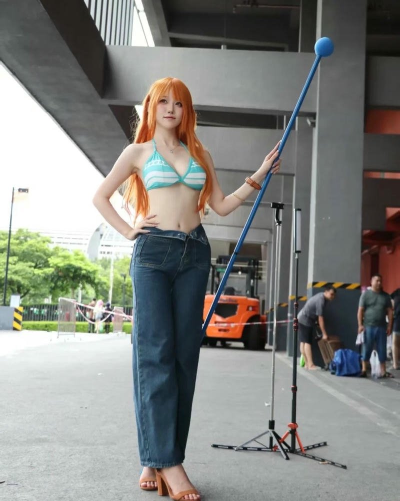 Cosplay nami tạo hình nhân vật nổi bật ấn tượng