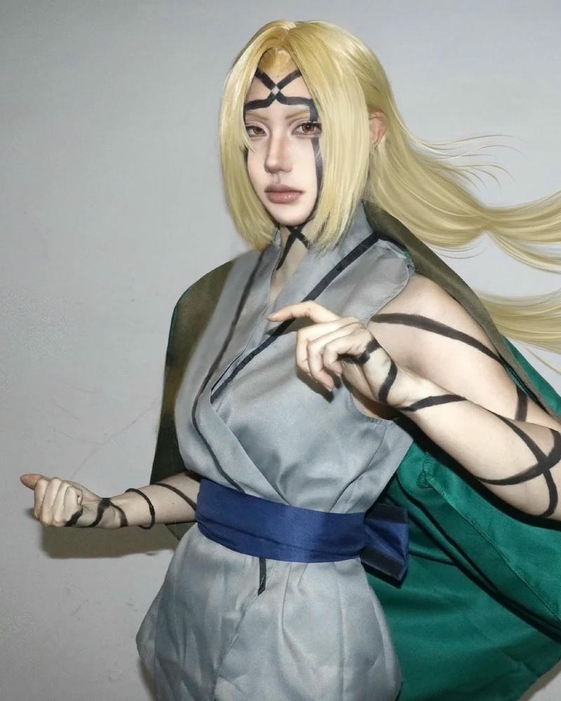 Cosplay nhân vật tsunade mang phong thái lãnh đạo nữ
