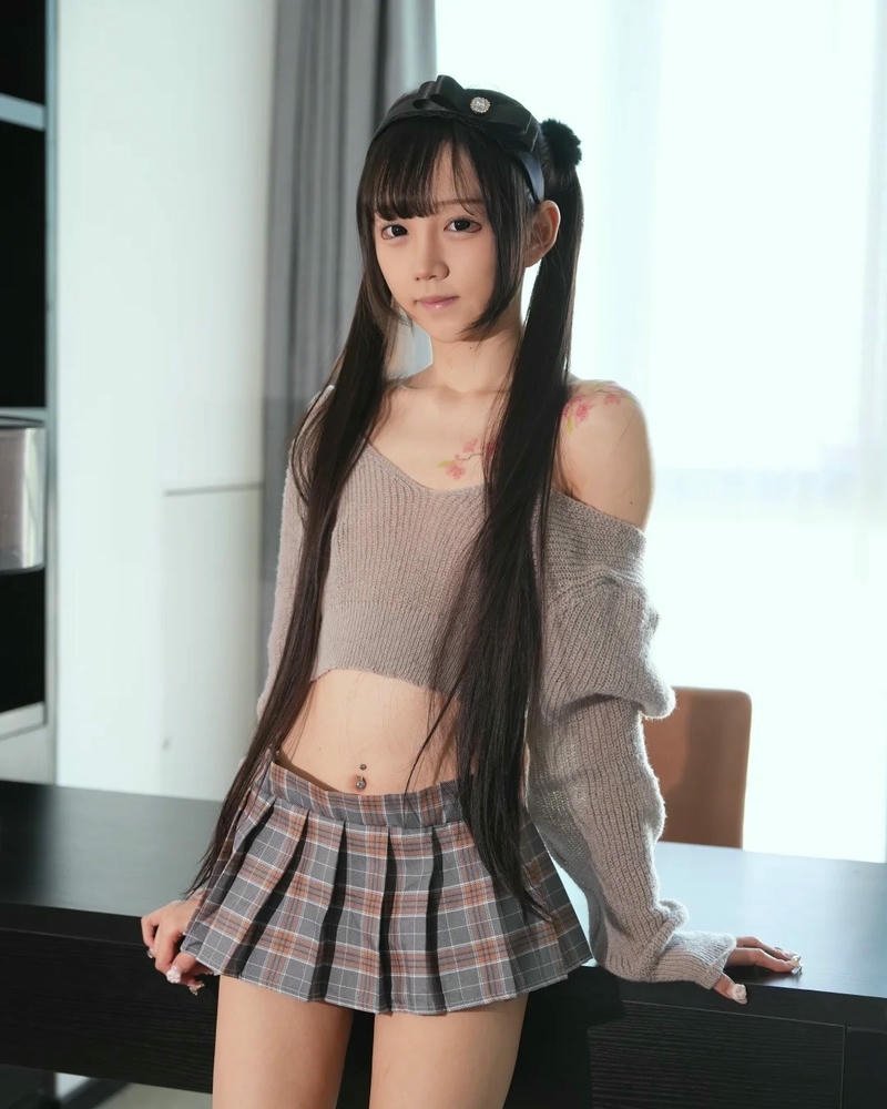 Cosplay nữ sinh hình ảnh trong sáng gương mặt xinh