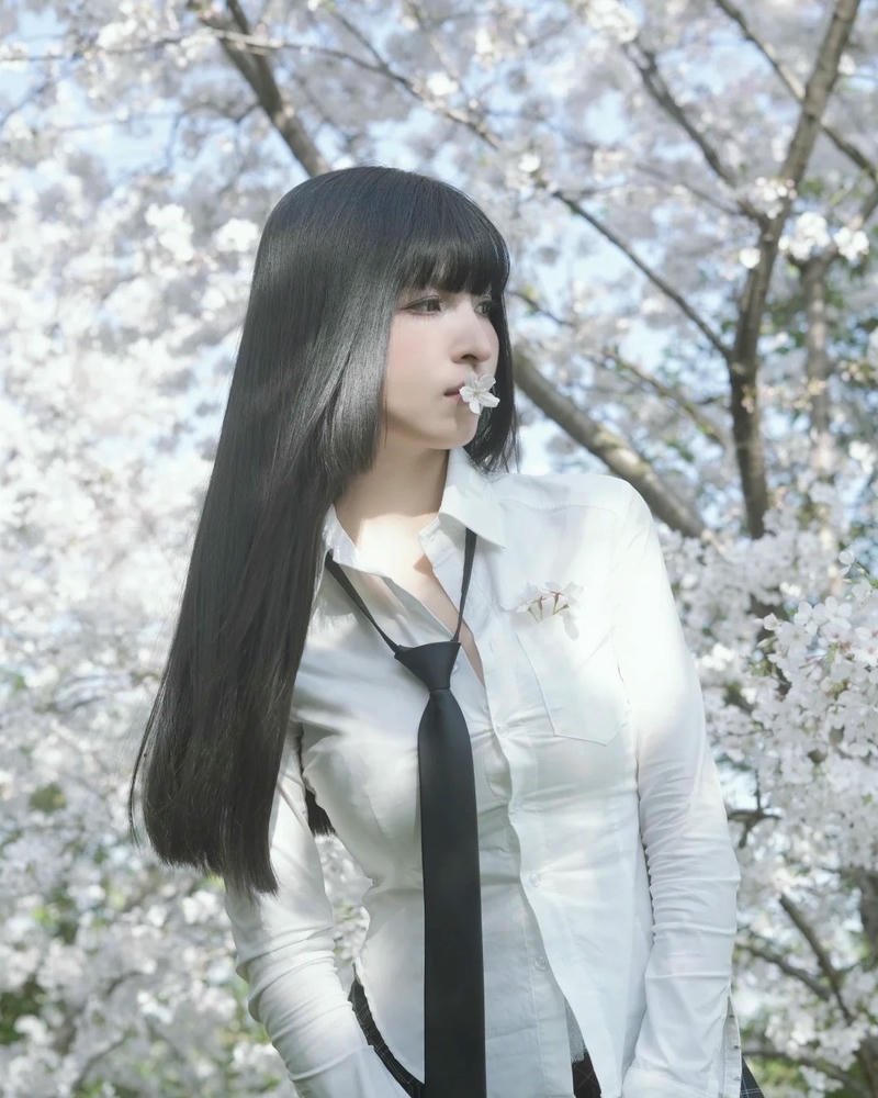 Cosplay nữ sinh tạo cảm giác hồn nhiên trong trẻ