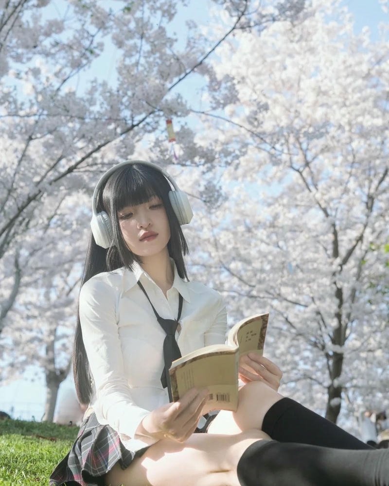 Cosplay nữ sinh tạo hình nhẹ nhàng phong thái trẻ