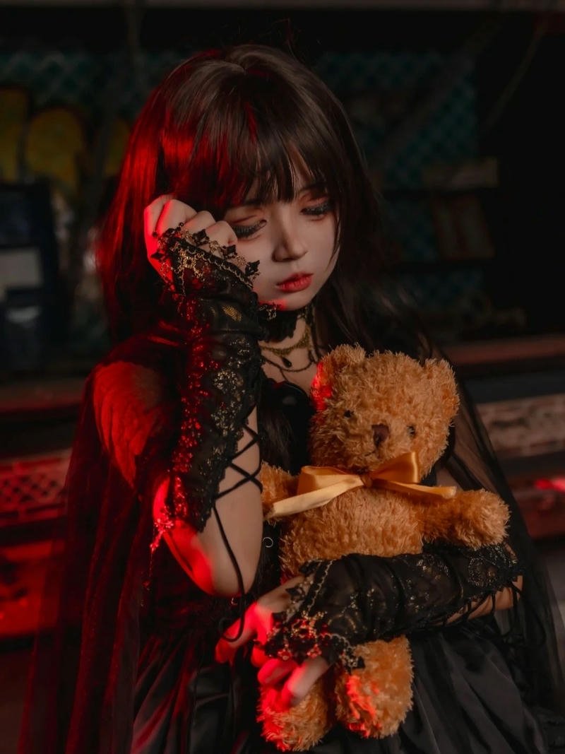 Cosplay phù thủy tạo cảm giác bước vào thế giới