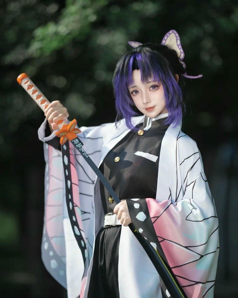 Cosplay shinobu trang điểm tinh xảo tông màu dịu