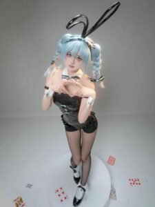 Cosplay thỏ bố cục hình ảnh rất cân đối đẹp