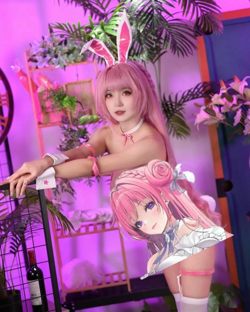 Cosplay thỏ phong thái tinh nghịch rất gần gũi vui