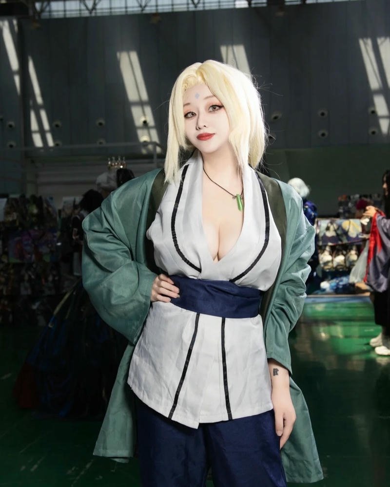 Cosplay tsunade phong cách lãnh đạo đậm chất anime nhật