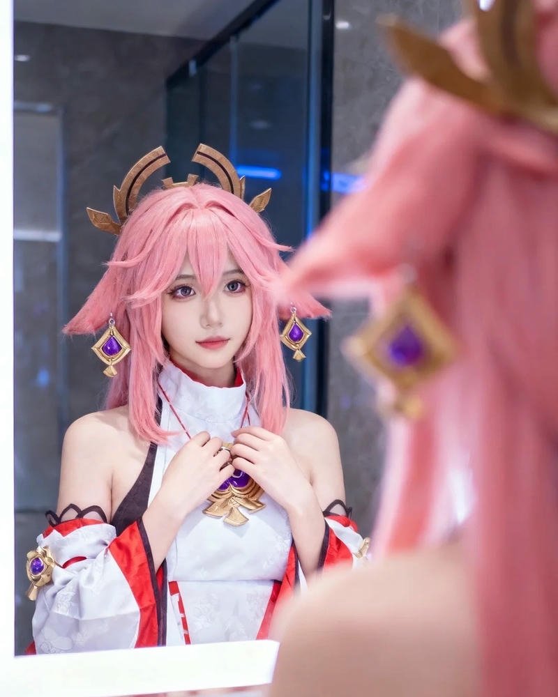 Cosplay yae miko hình tượng pháp sư fox nổi bật