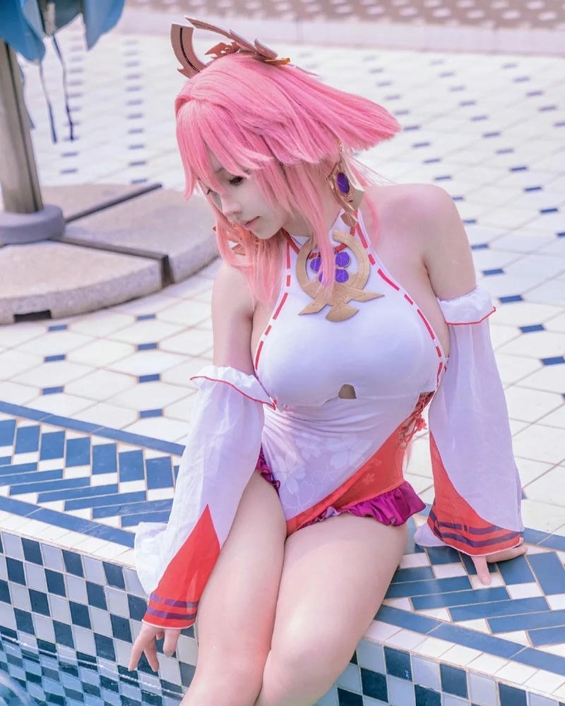 Cosplay yae miko phong cách huyền bí thần thái cuốn