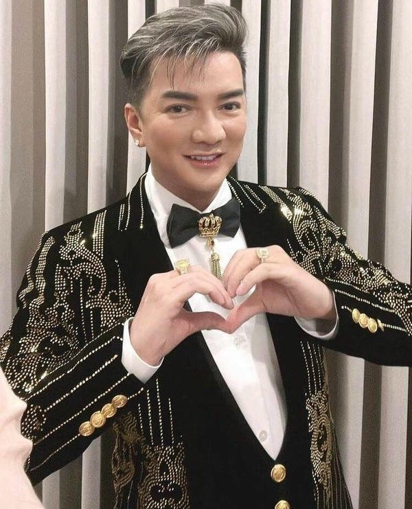 Cử chỉ bắn tim được chế thành meme