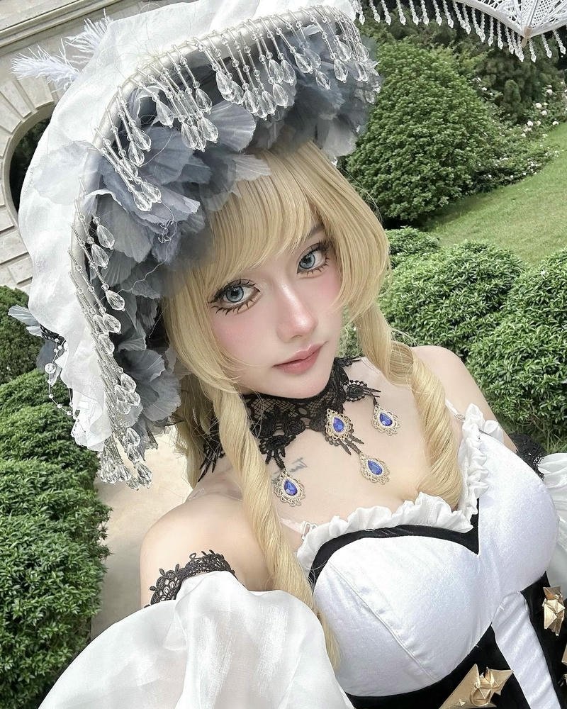 Hà Vi Nguyễn Thị cosplay tạo hình nhân vật đẹp
