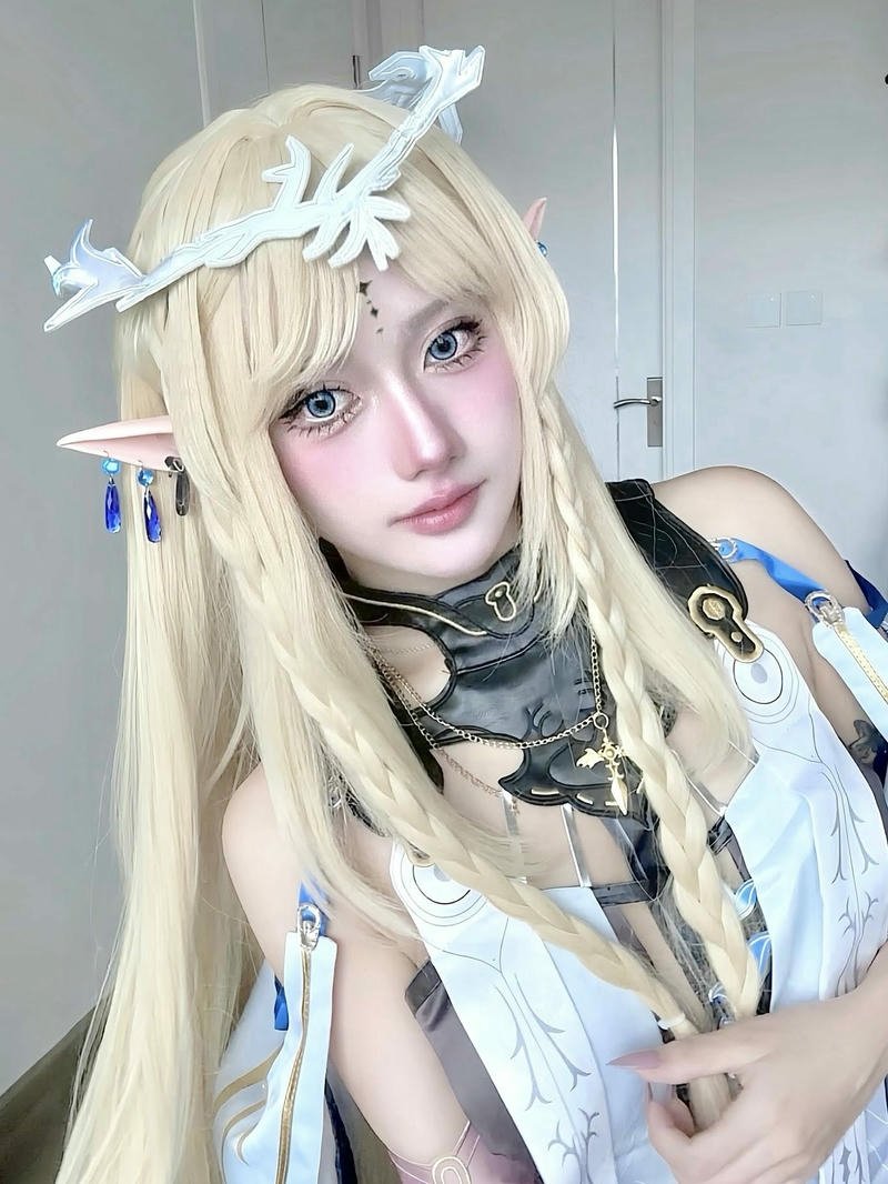Hình ảnh cosplay Nguyễn Thị Hà Vi đầy sáng tạo